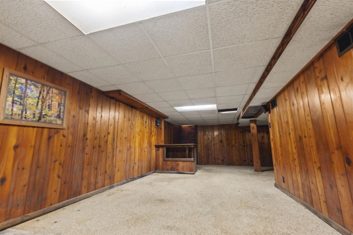 1721 PARKVIEW, ROCKFORD, Illinois 61107, 4 Bedrooms Bedrooms, ,2 BathroomsBathrooms,House,For Sale,PARKVIEW,202605115