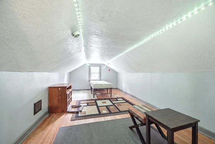 502 Barnum, ROCKFORD, Illinois 61109, 3 Bedrooms Bedrooms, ,1 BathroomBathrooms,House,For Sale,Barnum,202605118