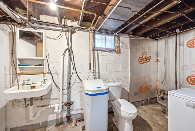 502 Barnum, ROCKFORD, Illinois 61109, 3 Bedrooms Bedrooms, ,1 BathroomBathrooms,House,For Sale,Barnum,202605118