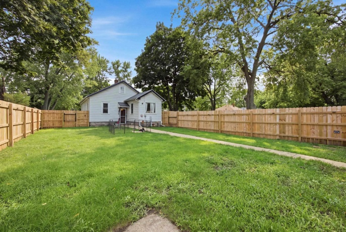502 Barnum, ROCKFORD, Illinois 61109, 3 Bedrooms Bedrooms, ,1 BathroomBathrooms,House,For Sale,Barnum,202605118