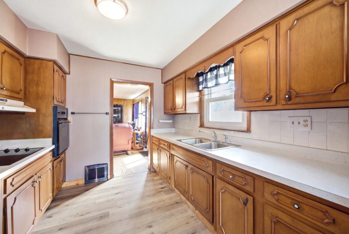 502 Barnum, ROCKFORD, Illinois 61109, 3 Bedrooms Bedrooms, ,1 BathroomBathrooms,House,For Sale,Barnum,202605118