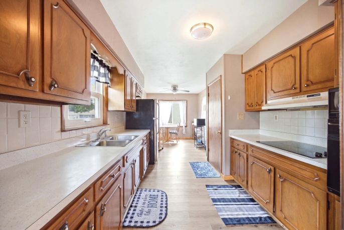 502 Barnum, ROCKFORD, Illinois 61109, 3 Bedrooms Bedrooms, ,1 BathroomBathrooms,House,For Sale,Barnum,202605118
