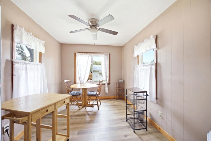 502 Barnum, ROCKFORD, Illinois 61109, 3 Bedrooms Bedrooms, ,1 BathroomBathrooms,House,For Sale,Barnum,202605118