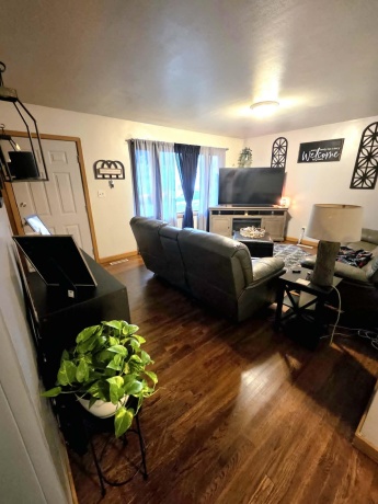 1528 9th, BELVIDERE, Illinois 61008, 3 Bedrooms Bedrooms, ,1 BathroomBathrooms,House,For Sale,9th,202605120