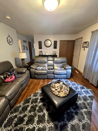 1528 9th, BELVIDERE, Illinois 61008, 3 Bedrooms Bedrooms, ,1 BathroomBathrooms,House,For Sale,9th,202605120