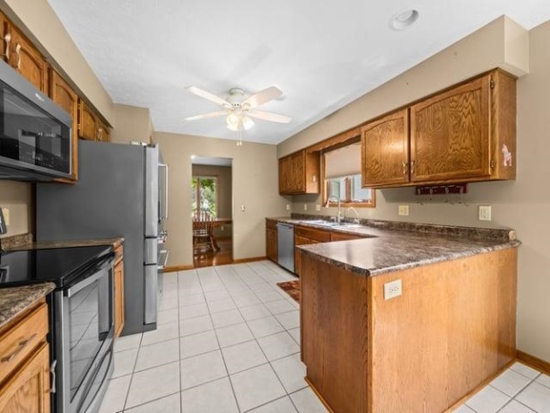 5405 Friendswood, ROCKFORD, Illinois 61114, 5 Bedrooms Bedrooms, ,3 BathroomsBathrooms,House,For Sale,Friendswood,202605124