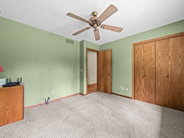 5405 Friendswood, ROCKFORD, Illinois 61114, 5 Bedrooms Bedrooms, ,3 BathroomsBathrooms,House,For Sale,Friendswood,202605124