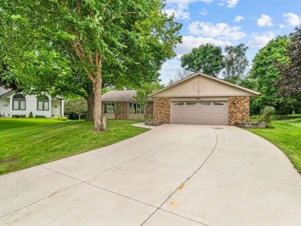 5405 Friendswood, ROCKFORD, Illinois 61114, 5 Bedrooms Bedrooms, ,3 BathroomsBathrooms,House,For Sale,Friendswood,202605124