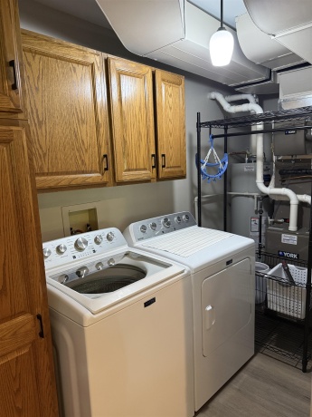 1460 Park Unit #101, FREEPORT, Illinois 61032, 2 Bedrooms Bedrooms, ,2 BathroomsBathrooms,Condominium,For Sale,Park Unit #101,202605125
