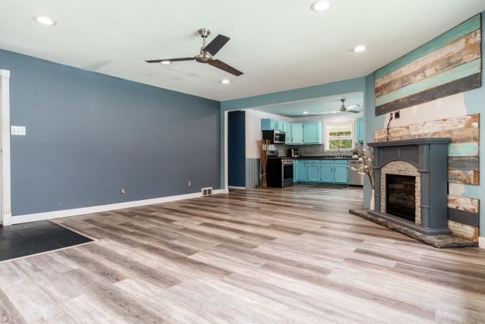 11371 Havenswood, ROSCOE, Illinois 61073, 2 Bedrooms Bedrooms, ,1 BathroomBathrooms,House,For Sale,Havenswood,202605126