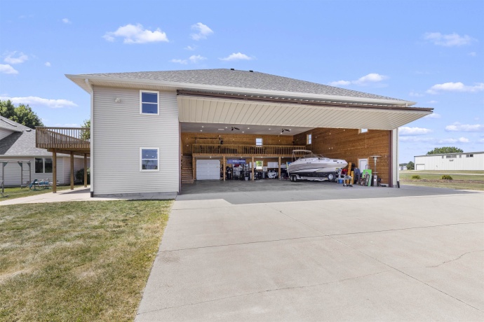 2601 Cessna, POPLAR GROVE, Illinois 61065, 6 Bedrooms Bedrooms, ,6 BathroomsBathrooms,House,For Sale,Cessna,202605128