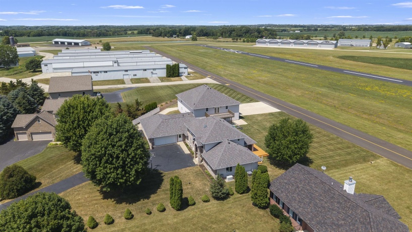 2601 Cessna, POPLAR GROVE, Illinois 61065, 6 Bedrooms Bedrooms, ,6 BathroomsBathrooms,House,For Sale,Cessna,202605128