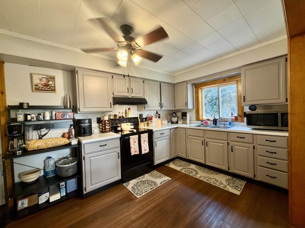 13491 Shannon, SHANNON, Illinois 61078, 2 Bedrooms Bedrooms, ,2 BathroomsBathrooms,House,For Sale,Shannon,202605129