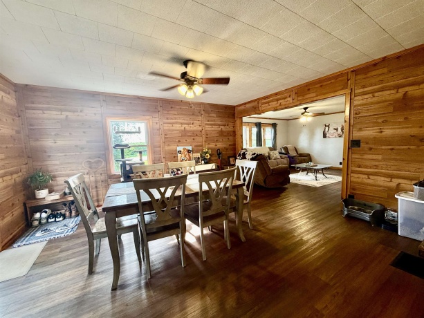 13491 Shannon, SHANNON, Illinois 61078, 2 Bedrooms Bedrooms, ,2 BathroomsBathrooms,House,For Sale,Shannon,202605129
