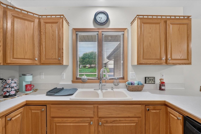 6633 Shadybrook, LOVES PARK, Illinois 61111, 3 Bedrooms Bedrooms, ,2 BathroomsBathrooms,House,For Sale,Shadybrook,202605130