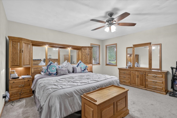 6633 Shadybrook, LOVES PARK, Illinois 61111, 3 Bedrooms Bedrooms, ,2 BathroomsBathrooms,House,For Sale,Shadybrook,202605130