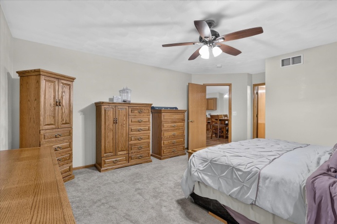 6633 Shadybrook, LOVES PARK, Illinois 61111, 3 Bedrooms Bedrooms, ,2 BathroomsBathrooms,House,For Sale,Shadybrook,202605130