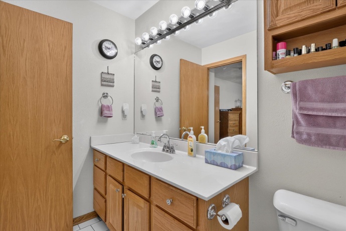 6633 Shadybrook, LOVES PARK, Illinois 61111, 3 Bedrooms Bedrooms, ,2 BathroomsBathrooms,House,For Sale,Shadybrook,202605130