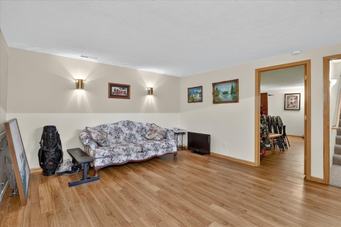 6633 Shadybrook, LOVES PARK, Illinois 61111, 3 Bedrooms Bedrooms, ,2 BathroomsBathrooms,House,For Sale,Shadybrook,202605130