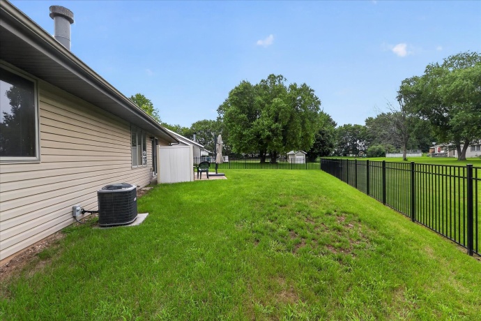 6633 Shadybrook, LOVES PARK, Illinois 61111, 3 Bedrooms Bedrooms, ,2 BathroomsBathrooms,House,For Sale,Shadybrook,202605130