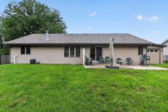 6633 Shadybrook, LOVES PARK, Illinois 61111, 3 Bedrooms Bedrooms, ,2 BathroomsBathrooms,House,For Sale,Shadybrook,202605130
