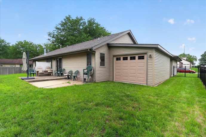 6633 Shadybrook, LOVES PARK, Illinois 61111, 3 Bedrooms Bedrooms, ,2 BathroomsBathrooms,House,For Sale,Shadybrook,202605130