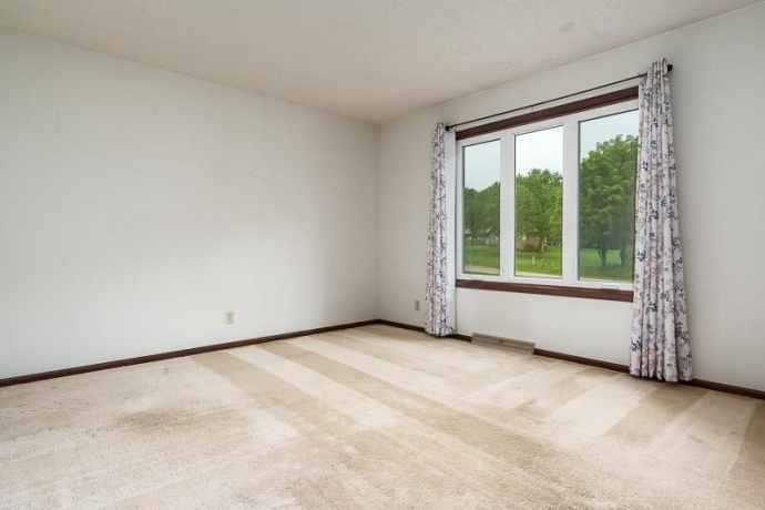 6335 Durness, CALEDONIA, Illinois 61011, 3 Bedrooms Bedrooms, ,2 BathroomsBathrooms,House,For Sale,Durness,202605131