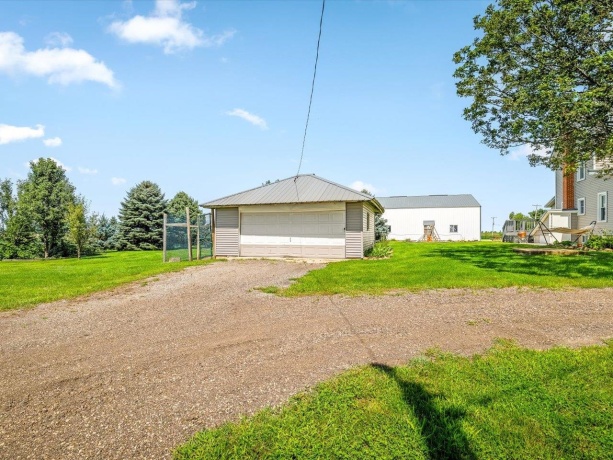 4139 Spielman, LEAF RIVER, Illinois 61047, 4 Bedrooms Bedrooms, ,1 BathroomBathrooms,House,For Sale,Spielman,202605132