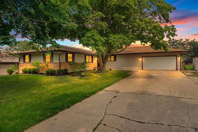 6379 Hallen, BELVIDERE, Illinois 61008, 3 Bedrooms Bedrooms, ,3 BathroomsBathrooms,House,For Sale,Hallen,202605133