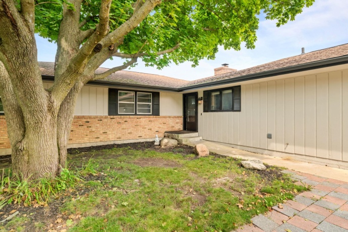 6379 Hallen, BELVIDERE, Illinois 61008, 3 Bedrooms Bedrooms, ,3 BathroomsBathrooms,House,For Sale,Hallen,202605133