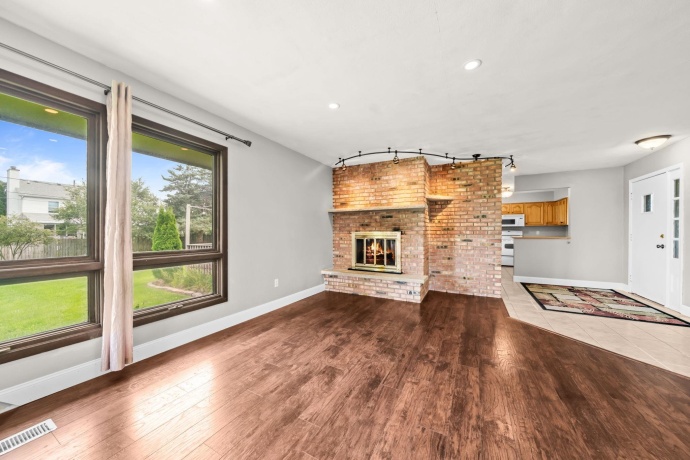 6379 Hallen, BELVIDERE, Illinois 61008, 3 Bedrooms Bedrooms, ,3 BathroomsBathrooms,House,For Sale,Hallen,202605133