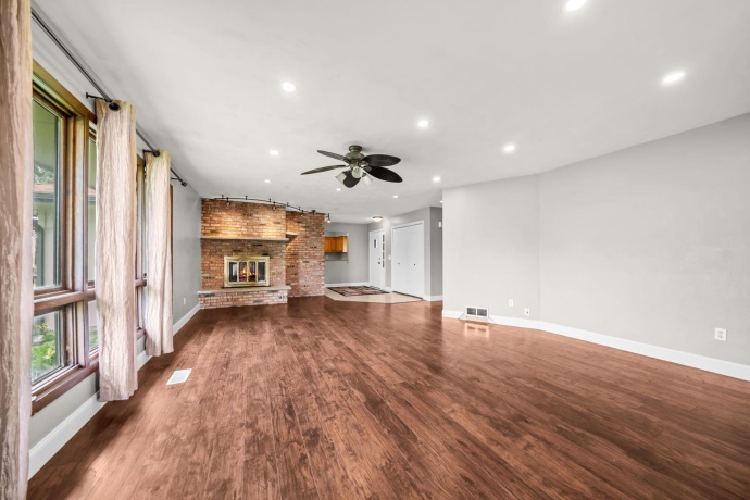 6379 Hallen, BELVIDERE, Illinois 61008, 3 Bedrooms Bedrooms, ,3 BathroomsBathrooms,House,For Sale,Hallen,202605133