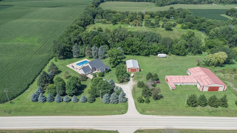 20775 Hickory Hills, STERLING, Illinois 61081, 4 Bedrooms Bedrooms, ,3 BathroomsBathrooms,House,For Sale,Hickory Hills,202605134