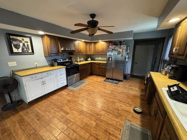 20775 Hickory Hills, STERLING, Illinois 61081, 4 Bedrooms Bedrooms, ,3 BathroomsBathrooms,House,For Sale,Hickory Hills,202605134