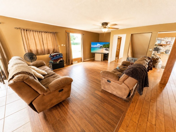 20775 Hickory Hills, STERLING, Illinois 61081, 4 Bedrooms Bedrooms, ,3 BathroomsBathrooms,House,For Sale,Hickory Hills,202605134