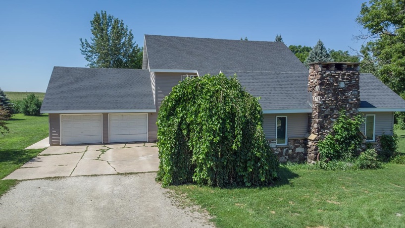 20775 Hickory Hills, STERLING, Illinois 61081, 4 Bedrooms Bedrooms, ,3 BathroomsBathrooms,House,For Sale,Hickory Hills,202605134