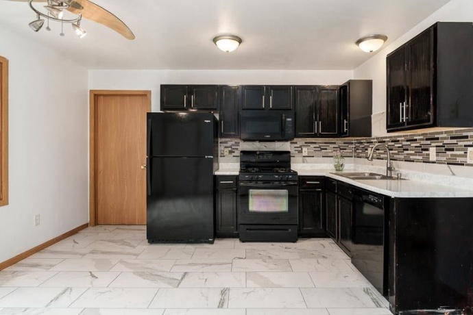 2951 16th, ROCKFORD, Illinois 61109, 4 Bedrooms Bedrooms, ,1 BathroomBathrooms,House,For Sale,16th,202605135