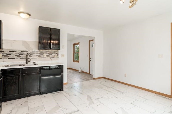 2951 16th, ROCKFORD, Illinois 61109, 4 Bedrooms Bedrooms, ,1 BathroomBathrooms,House,For Sale,16th,202605135
