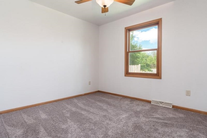 2951 16th, ROCKFORD, Illinois 61109, 4 Bedrooms Bedrooms, ,1 BathroomBathrooms,House,For Sale,16th,202605135