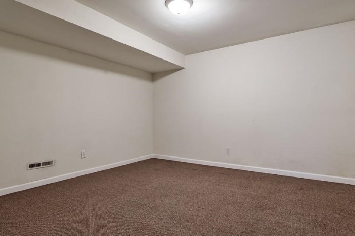 2951 16th, ROCKFORD, Illinois 61109, 4 Bedrooms Bedrooms, ,1 BathroomBathrooms,House,For Sale,16th,202605135