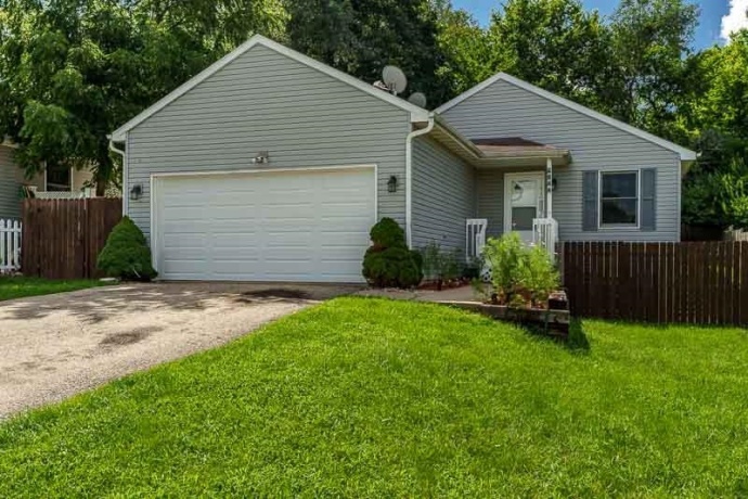 2951 16th, ROCKFORD, Illinois 61109, 4 Bedrooms Bedrooms, ,1 BathroomBathrooms,House,For Sale,16th,202605135