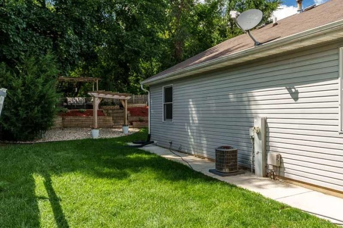 2951 16th, ROCKFORD, Illinois 61109, 4 Bedrooms Bedrooms, ,1 BathroomBathrooms,House,For Sale,16th,202605135