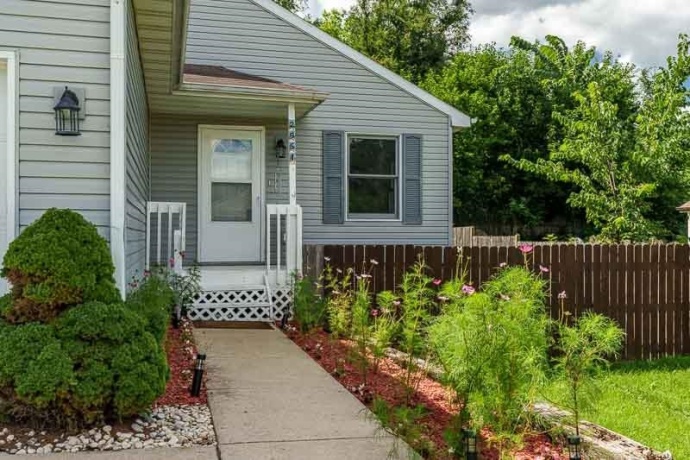 2951 16th, ROCKFORD, Illinois 61109, 4 Bedrooms Bedrooms, ,1 BathroomBathrooms,House,For Sale,16th,202605135