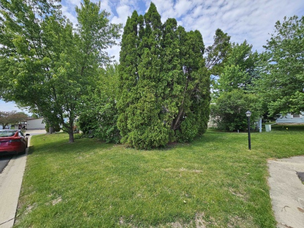 579 Park, BELVIDERE, Illinois 61008, 2 Bedrooms Bedrooms, ,1 BathroomBathrooms,House,For Sale,Park,202602940