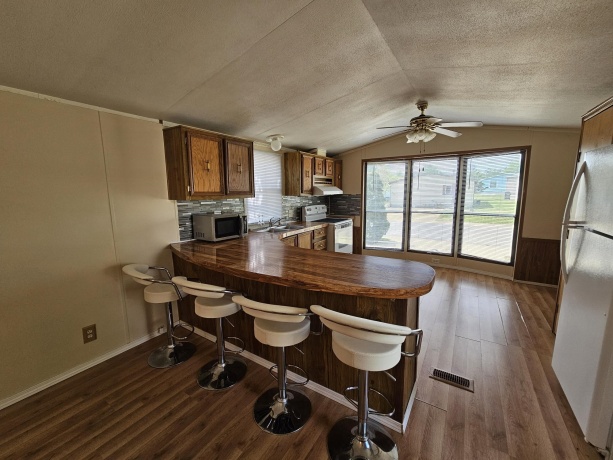 579 Park, BELVIDERE, Illinois 61008, 2 Bedrooms Bedrooms, ,1 BathroomBathrooms,House,For Sale,Park,202602940
