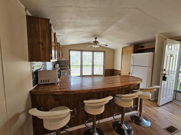 579 Park, BELVIDERE, Illinois 61008, 2 Bedrooms Bedrooms, ,1 BathroomBathrooms,House,For Sale,Park,202602940