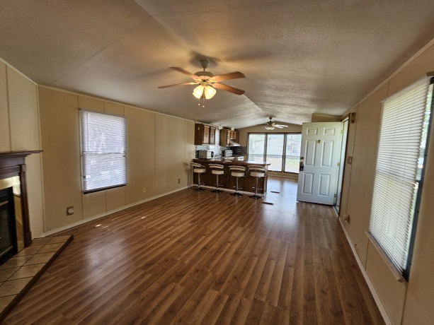 579 Park, BELVIDERE, Illinois 61008, 2 Bedrooms Bedrooms, ,1 BathroomBathrooms,House,For Sale,Park,202602940
