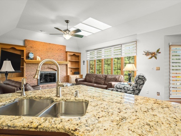 1198 TUNEBERG, BELVIDERE, Illinois 61008, 3 Bedrooms Bedrooms, ,3 BathroomsBathrooms,House,For Sale,TUNEBERG,202605138