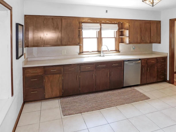 1007 Luther, ROCKFORD, Illinois 61107, 3 Bedrooms Bedrooms, ,1 BathroomBathrooms,House,For Sale,Luther,202605145