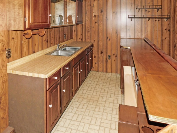 1007 Luther, ROCKFORD, Illinois 61107, 3 Bedrooms Bedrooms, ,1 BathroomBathrooms,House,For Sale,Luther,202605145